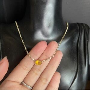 Kendra Scott Cailin amber color stone silver tone necklace 19 inches